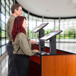 Masa Montajlı Hareketli Müşteri Karşılama Klavye LCD Standı